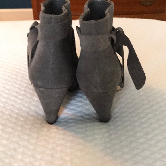 Nine West suede booties - Picture 5 of 8